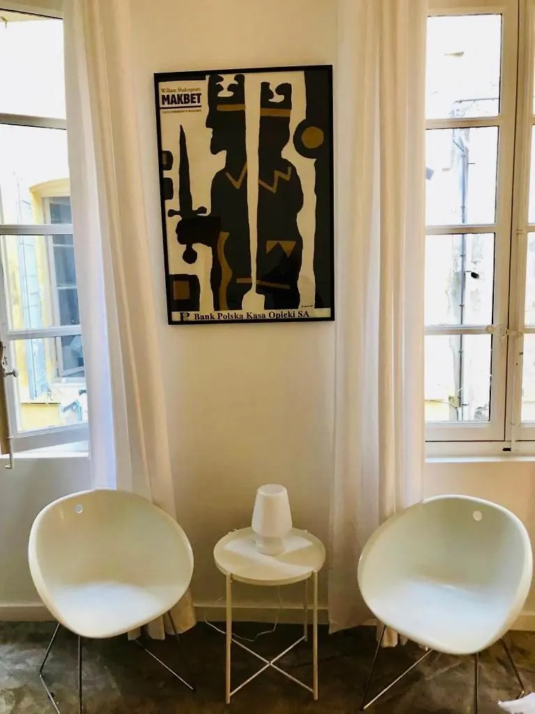 Belle Maison Historique Arles 0*,